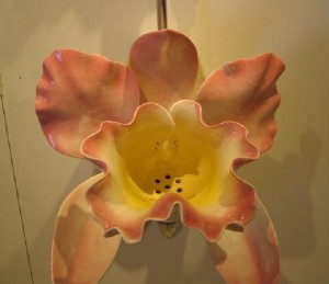 flower urinal